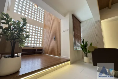 Townhouse in Watthana, Bangkok, Thailand 2 bedrooms № 214430 - photo 10
