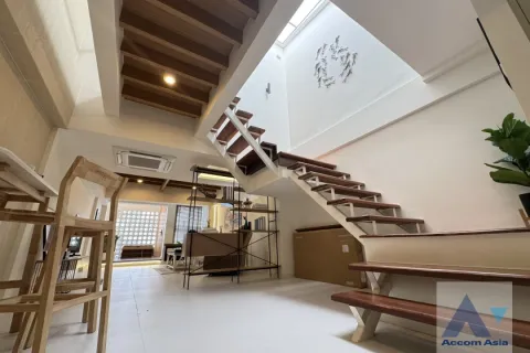 Townhouse in Watthana, Bangkok, Thailand 2 bedrooms № 214430 - photo 5