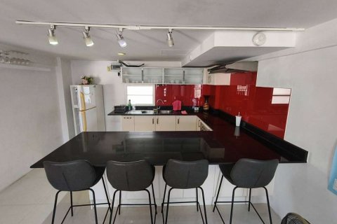 Condo in Chiang Mai, Thailand, 3 bedrooms  № 161540 - photo 19