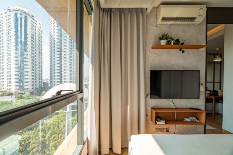 Студия в кондо в Клонг Тоэй, Бангкок, Таиланд № 161542 - фото 3