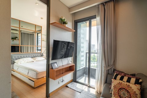 Студия в кондо в Клонг Тоэй, Бангкок, Таиланд № 161542 - фото 4