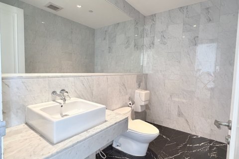 Кондоминиум с 3 спальнями в Ваттхане, Бангкок, Таиланд № 161541 - фото 8