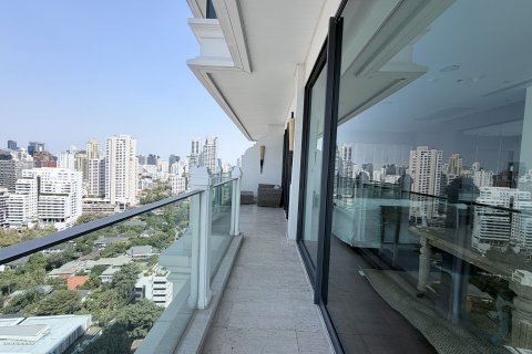 Кондоминиум с 3 спальнями в Ваттхане, Бангкок, Таиланд № 161541 - фото 4