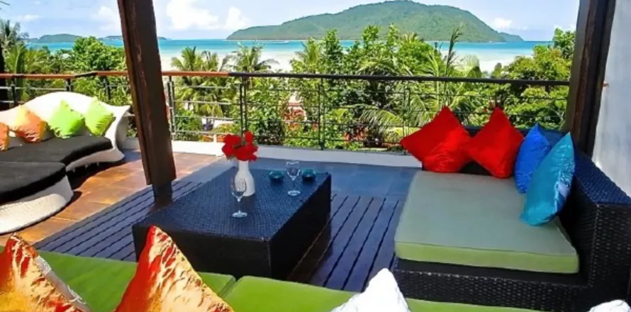 Villa à Phuket, Thaïlande 3 chambres № 137707