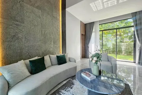 Casa de 4 dormitorios en Pattaya, Tailandia № 210596 - foto 6