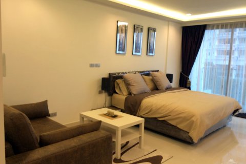 Studio dans le Condo à Pattaya, Thaïlande  № 176512 - photo 2