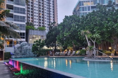 Condo in Pattaya, Thailand, 2 bedrooms  № 139085 - photo 16