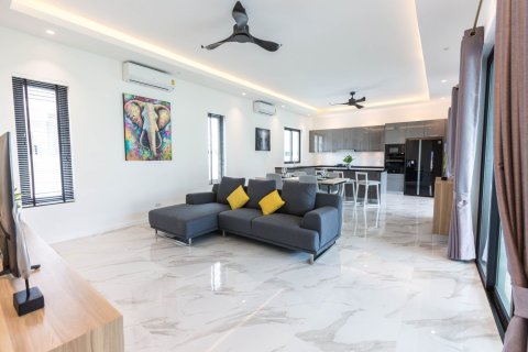 Вилла в Хуа Хине, Таиланд с 4 спальнями  № 170017 - фото 7