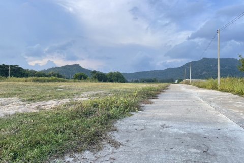 Land in Hua Hin, Thailand 1600 sq.m. № 142526 - photo 12