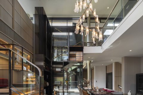 House in Bangkok, Thailand 4 bedrooms № 180776 - photo 9