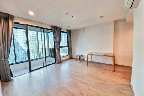 Condo in Bangkok, Thailand, 1 bedroom № 116423 - photo 1