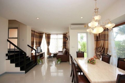 Таунхаус в Ча-аме, Таиланд с 2 спальнями  № 114908 - фото 4