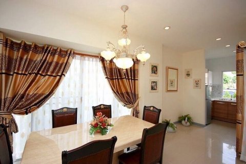 Таунхаус в Ча-аме, Таиланд с 2 спальнями  № 114908 - фото 3