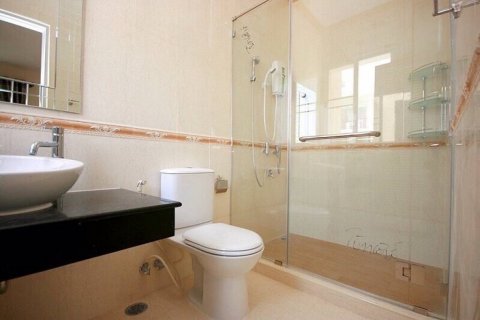 Таунхаус в Ча-аме, Таиланд с 2 спальнями  № 114908 - фото 9