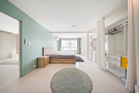 Condo in Watthana, Bangkok, Thailand, 3 bedrooms  № 138755 - photo 1