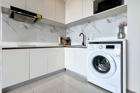 Condo in Pattaya, Thailand, 2 bedrooms  № 176461 - photo 2