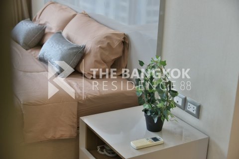Condo in Bangkok, Thailand, 2 bedrooms  № 186910