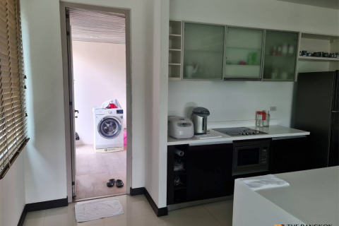 Condo in Bangkok, Thailand, 3 bedrooms № 184213 - photo 4