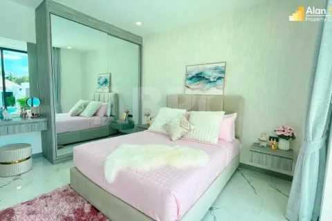 Casa de 3 dormitorios en Pattaya, Tailandia № 212031 - foto 5