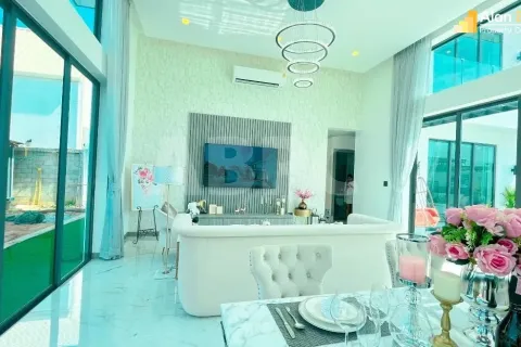 Casa de 3 dormitorios en Pattaya, Tailandia № 212031 - foto 7