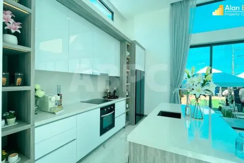 Casa de 3 dormitorios en Pattaya, Tailandia № 212031 - foto 8