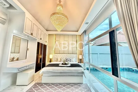 Casa de 3 dormitorios en Pattaya, Tailandia № 212032 - foto 9