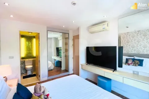 Condominio de 2 dormitorios en Jomtien Beach, Pattaya, Tailandia № 212033 - foto 15