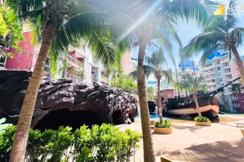 Condominio de 2 dormitorios en Jomtien Beach, Pattaya, Tailandia № 212033 - foto 2