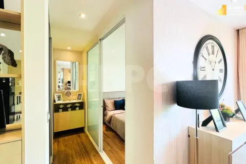 Condominio de 2 dormitorios en Jomtien Beach, Pattaya, Tailandia № 212033 - foto 9