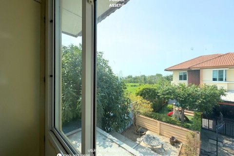 House in Pathum Thani, Thailand 3 bedrooms № 163180 - photo 8