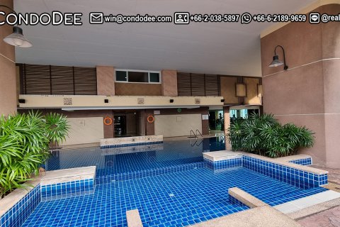 Condo in Watthana, Bangkok, Thailand, 4 bedrooms № 200808 - photo 19