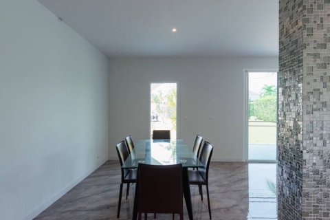 Villa in Cha-am, Thailand 3 bedrooms № 163850 - photo 7