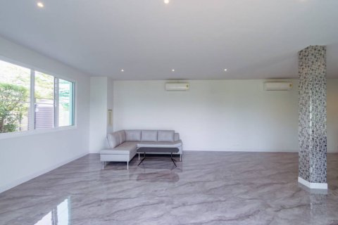 Villa in Cha-am, Thailand 3 bedrooms № 163850 - photo 5