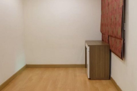 Кондоминиум с 2 спальнями в Кхлонг Сане, Бангкок, Таиланд № 158091 - фото 4
