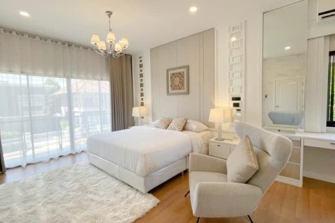 House in San Kamphaeng, Thailand 3 bedrooms № 158089 - photo 7