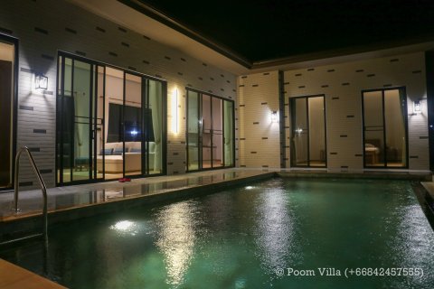 Villa in Phuket, Thailand 2 bedrooms № 164287 - photo 9