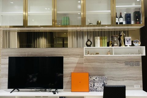 Condo in Pathum Wan, Bangkok, Thailand, 2 bedrooms  № 164289 - photo 2