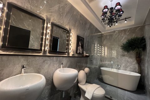 Вилла в Паттайе, Таиланд с 8 спальнями № 164290 - фото 26