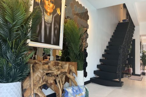 Вилла в Паттайе, Таиланд с 8 спальнями № 164290 - фото 10