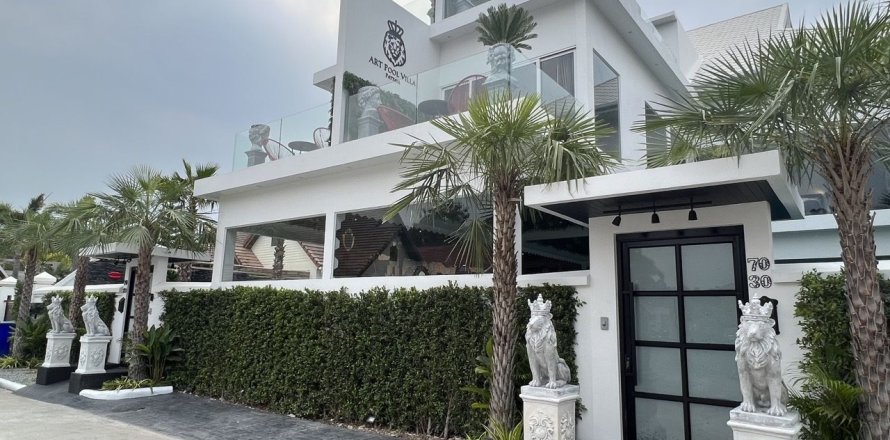 Вилла в Паттайе, Таиланд с 8 спальнями № 164290