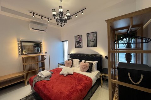 Вилла в Паттайе, Таиланд с 8 спальнями № 164290 - фото 18