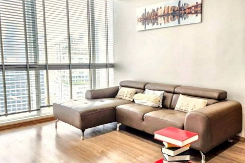 Condo in Khlong Toei, Bangkok, Thailand, 2 bedrooms № 119108 - photo 2