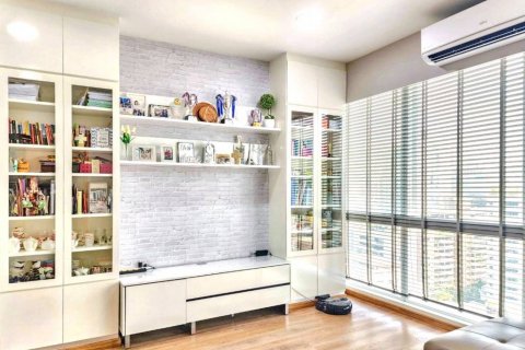 Condo in Khlong Toei, Bangkok, Thailand, 2 bedrooms № 119108 - photo 4