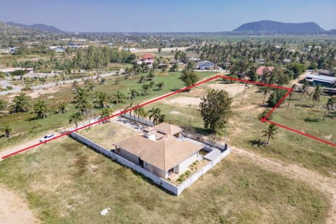 Land in Hua Hin, Thailand № 119102 - photo 2