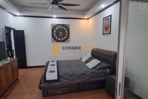 Студия в кондо на Пляж Джомтьен, Паттайя, Таиланд № 158889 - фото 3