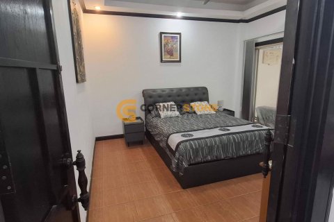 Студия в кондо на Пляж Джомтьен, Паттайя, Таиланд № 158889 - фото 4