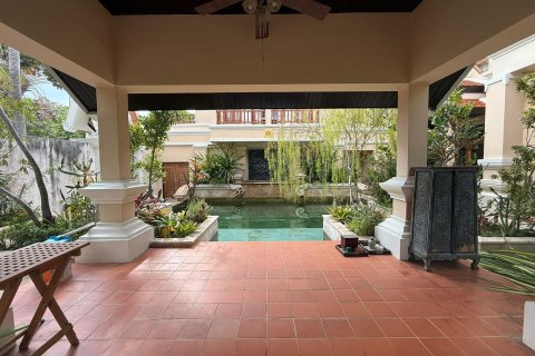 Villa in Pattaya, Thailand 2 bedrooms № 158884 - photo 9