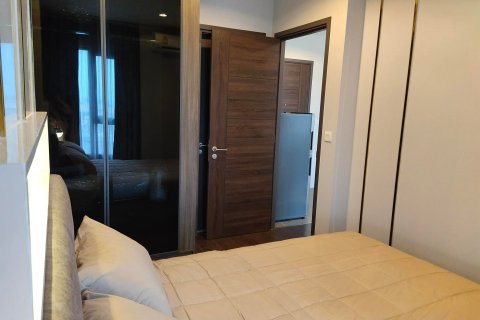 Studio dans le Condo à Watthana, Bangkok, Thaïlande № 162213 - photo 17
