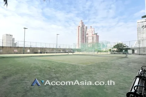 Condominio de 3 dormitorios en Khlong Toei, Bangkok, Tailandia № 214311 - foto 18