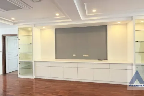 Condominio de 3 dormitorios en Khlong Toei, Bangkok, Tailandia № 214311 - foto 3
